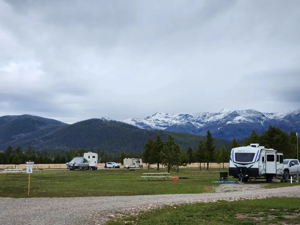 A travel trailer on a Standard back-in site